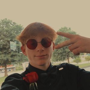 Meet your Posher, Evan